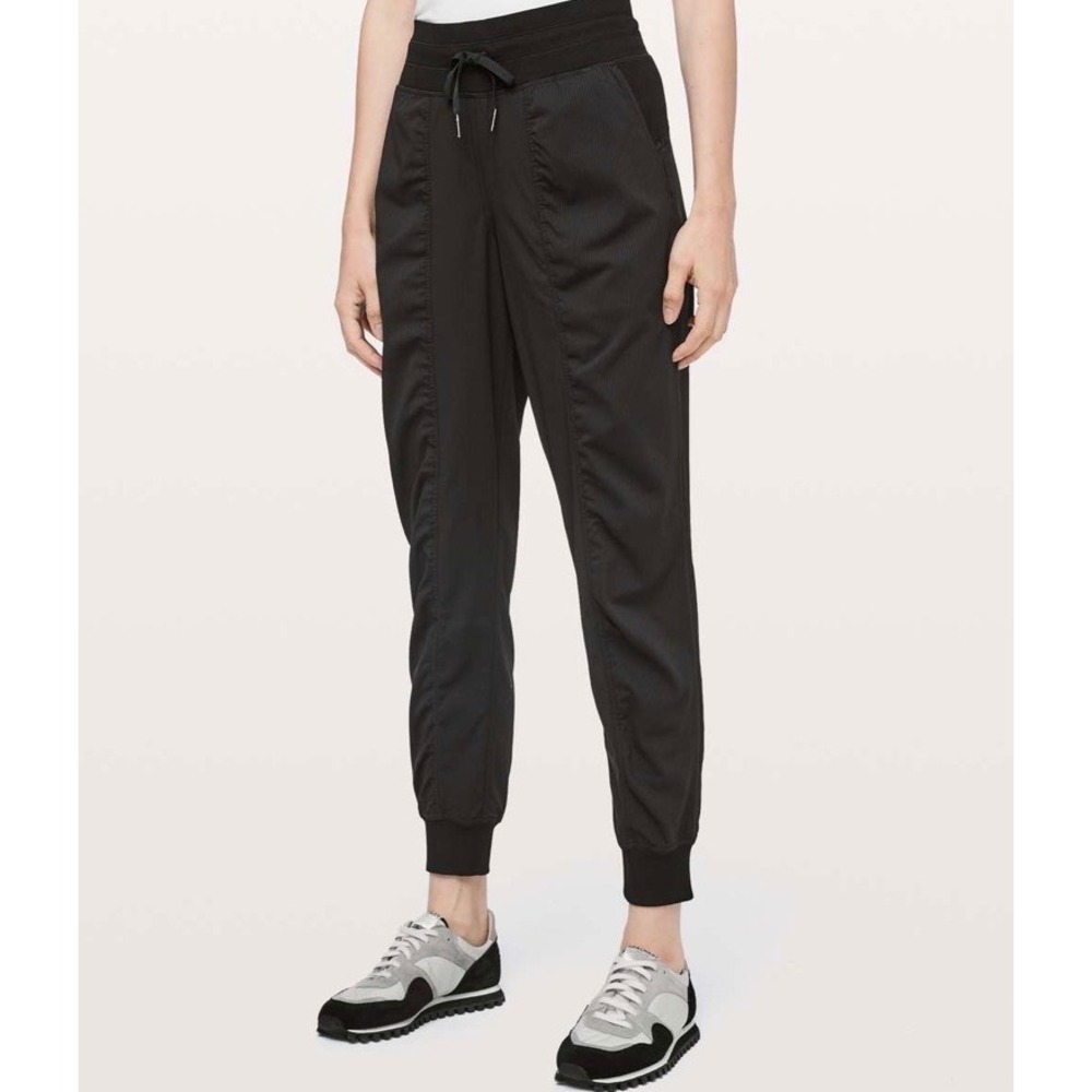 Lululemon Dance Studio Jogger *29" Size 8 Black High Rise